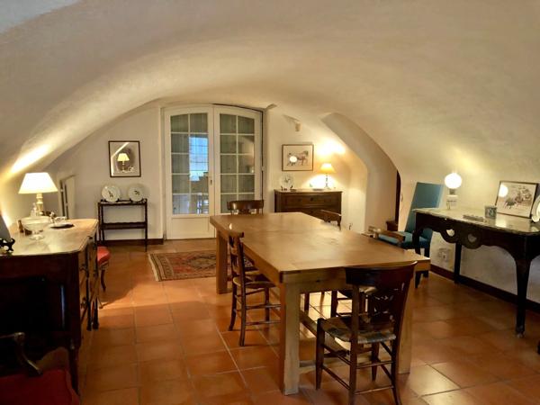 Domaine avec maison, gîtes, auberge, parc