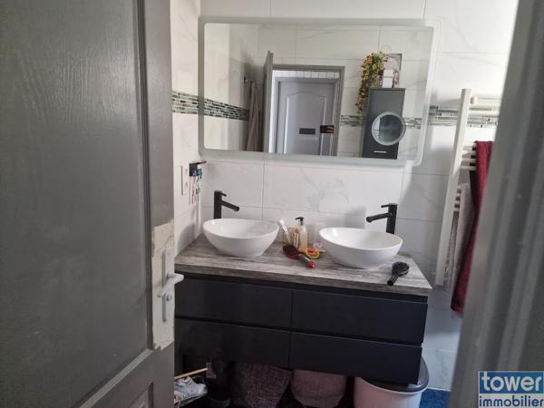 VILLA PLAIN PIED 3 CHAMBRES 1 GARAGE JARDIN