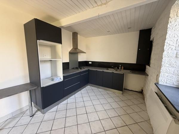 Maison à louer 955 € CC Val-du-Mignon 4 p 133 m² DPE D