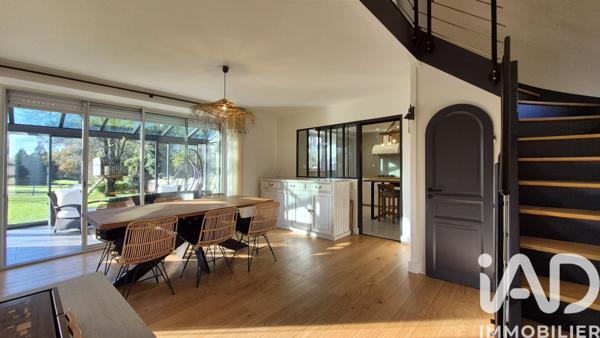 Maison à vendre 9 pièces 240 m² Saint-Avé