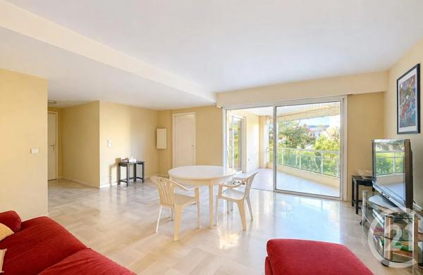 Appartement F3 à vendre  3 pièces - 71 m 2   CANNES  - 06