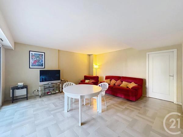Appartement F3 à vendre  3 pièces - 71 m 2   CANNES  - 06