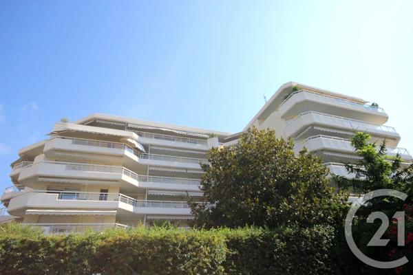 Appartement F3 à vendre  3 pièces - 71 m 2   CANNES  - 06