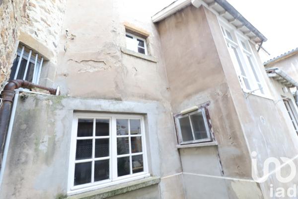 Maison à vendre 4 pièces 130 m² Vic-le-Comte