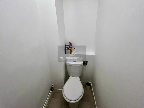 Vente                                                      Appartement
                        
                     4 pièces                      75 m2                     à Coulommiers