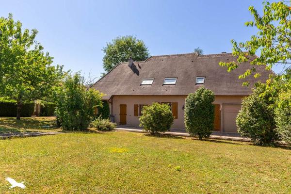 Maison à vendre |  Saint-Yrieix-la-Perche |  6 pièces | 163 m²