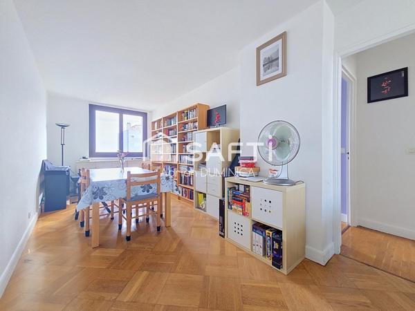 Bel appartement familial aux beaux volumes et belle vue dégagée