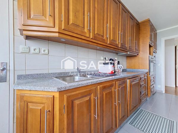 Bel appartement familial aux beaux volumes et belle vue dégagée