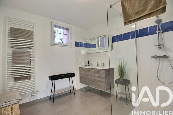 Maison à vendre 8 pièces 237 m² Saint-Sauveur-Gouvernet