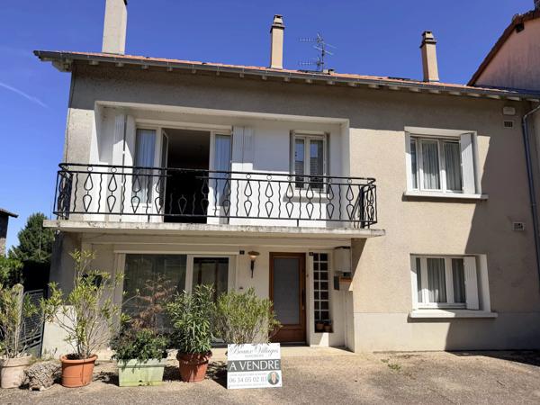 À 5 minutes du golf, 5 chambres, 3 salles de bains et un appartement