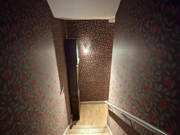 À 5 minutes du golf, 5 chambres, 3 salles de bains et un appartement