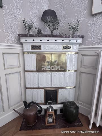 Orléans (45000) ORLEANS (45) – « Le Tilleul » - Cœur de ville - Bâtisse de caractère 290 m², 6 Chbres , bureaux – Jardin