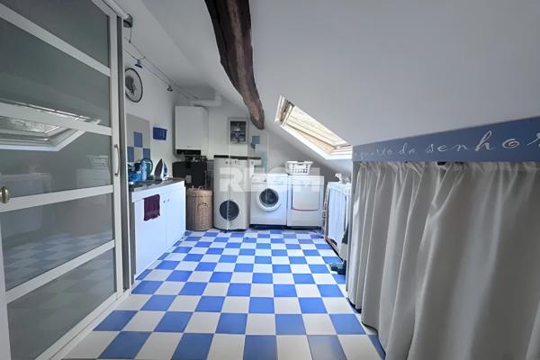 Orléans (45000) ORLEANS (45) – « Le Tilleul » - Cœur de ville - Bâtisse de caractère 290 m², 6 Chbres , bureaux – Jardin