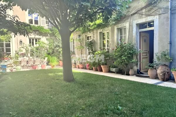 Orléans (45000) ORLEANS (45) – « Le Tilleul » - Cœur de ville - Bâtisse de caractère 290 m², 6 Chbres , bureaux – Jardin