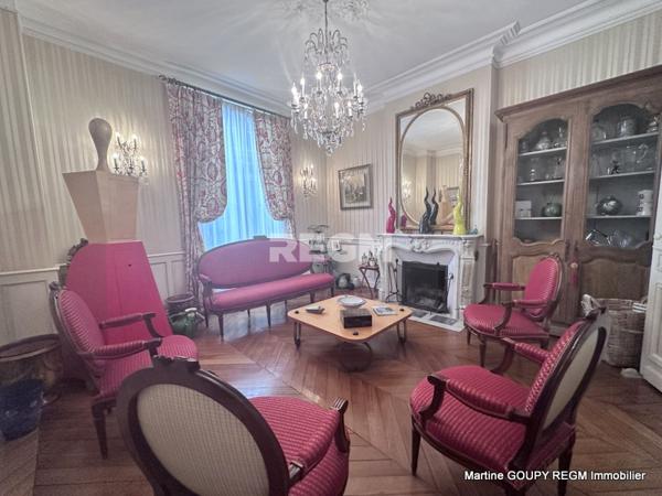 Orléans (45000) ORLEANS (45) – « Le Tilleul » - Cœur de ville - Bâtisse de caractère 290 m², 6 Chbres , bureaux – Jardin