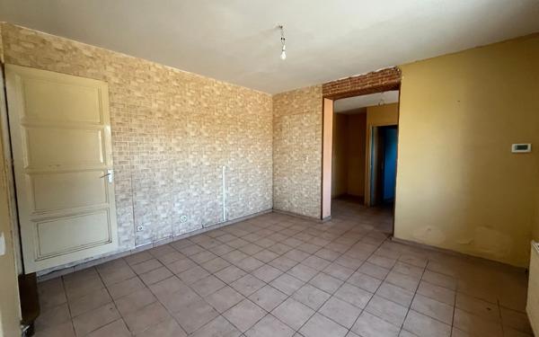 Maison à vendre    5 pièces •  Condren