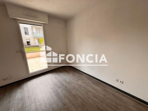 Location Appartement 2 pièces 38.35 m² - 102 RUE VICTOR HUGO Croix 59170