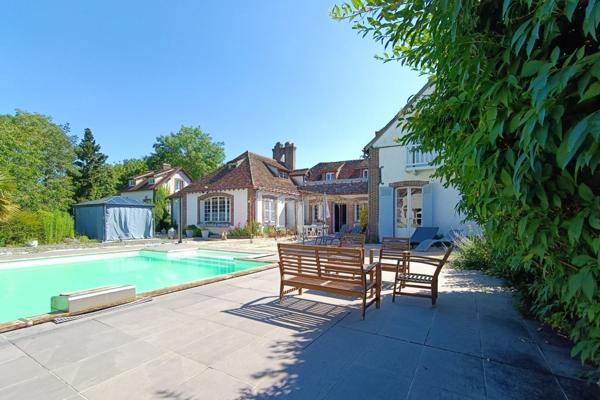 Vente maison 481 m² 18 Pièces Cherisy