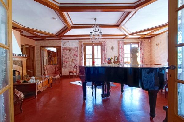 Vente maison 481 m² 18 Pièces Cherisy