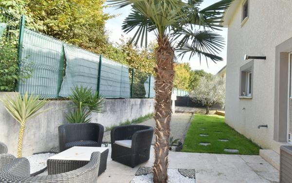 Maison à vendre    5 pièces •  Miribel