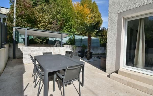 Maison à vendre    5 pièces •  Miribel