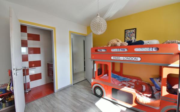 Maison à vendre    5 pièces •  Miribel