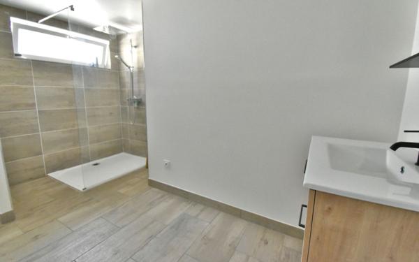 Maison à vendre    5 pièces •  Miribel