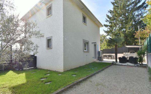 Maison à vendre    5 pièces •  Miribel