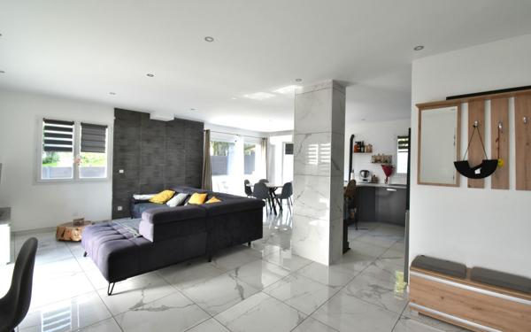 Maison à vendre    5 pièces •  Miribel