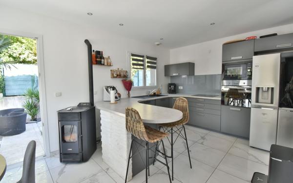 Maison à vendre    5 pièces •  Miribel