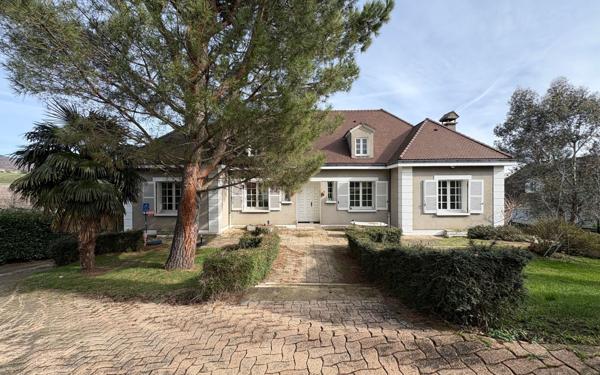 Maison à vendre    5 pièces • 140 m2 Saint-Chamond