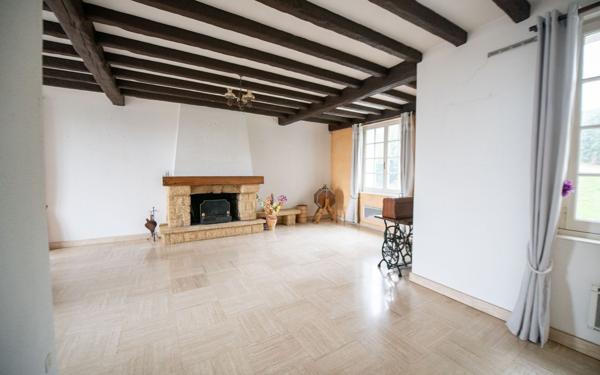 Maison à vendre    5 pièces • 140 m2 Saint-Chamond