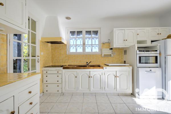 Maison à vendre 4 pièces 130 m² Tourrettes