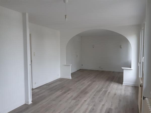 Location Maison avec jardin 4 pièces Lavelanet (09300) - Stade