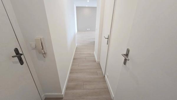 Spacieux T3 de 78 m² rénové à neuf avec vue Jura, Résidence sécurisée avec services