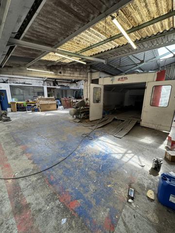 HANGAR A LOUER