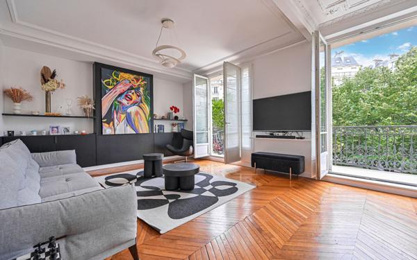 Appartement à vendre    5 pièces • 123,86 m2 Paris 17