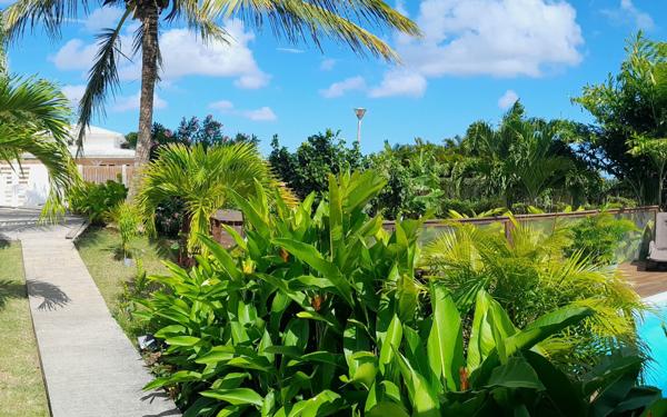 Maison à vendre    5 pièces •  Sainte-Luce