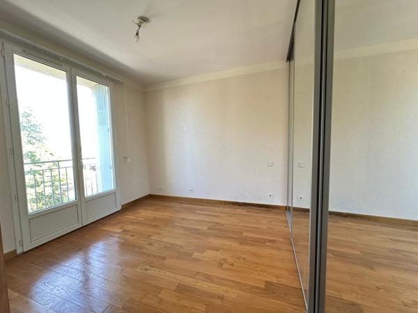 Appartement + parking + annexe