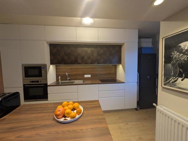 TRES BEL APPARTEMENT AUX PORTES DU PARC DU BOURRAN