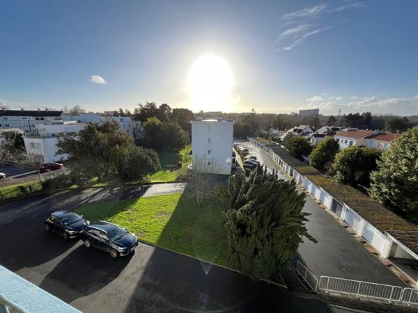 Quartier Procé T4 pièce(s) 70 m2 Balcon et cave,  
Nantes 44100