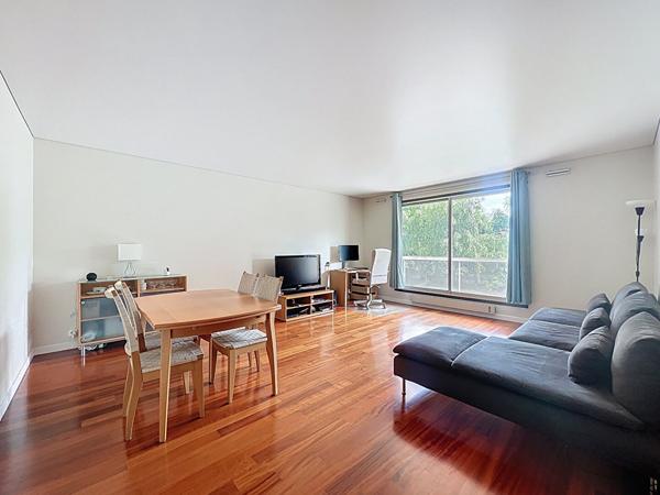 Appartement Suresnes 3 pièce(s) 77 m2