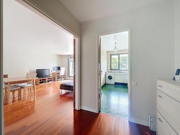 Appartement Suresnes 3 pièce(s) 77 m2