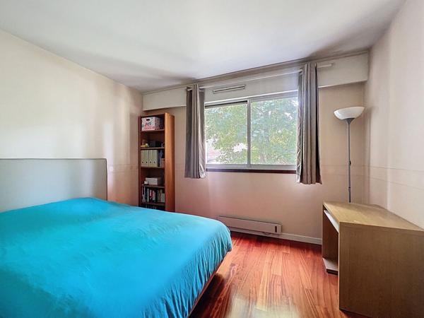 Appartement Suresnes 3 pièce(s) 77 m2