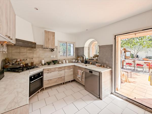 A VENDRE en exclusivité - Bas de villa T4 de 109 m² avec terrain d'environ 630 m² 13190 Allauch