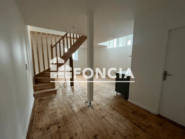 Location Appartement 4 pièces 75 m² - LIEU DIT LA CLARTE Kerlaz 29100