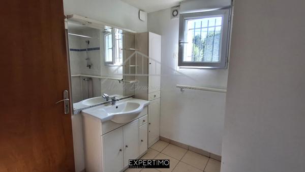 Ustaritz (64480) Grand appartement T2 avec jardin