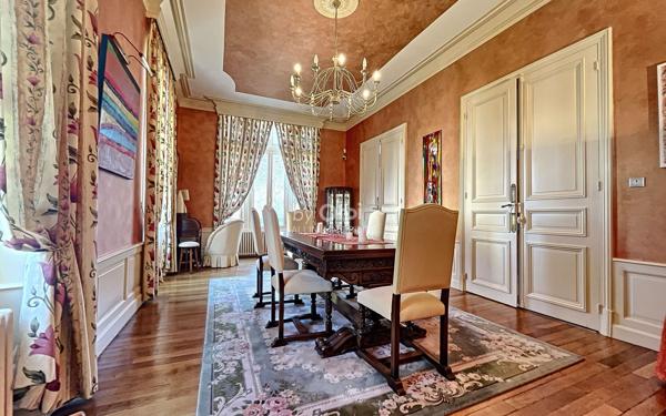 Maison à vendre    6 pièces •  Néris-les-Bains