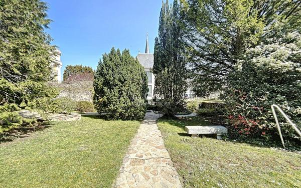 Maison à vendre    6 pièces •  Néris-les-Bains