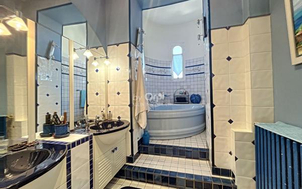 Maison à vendre    6 pièces •  Néris-les-Bains